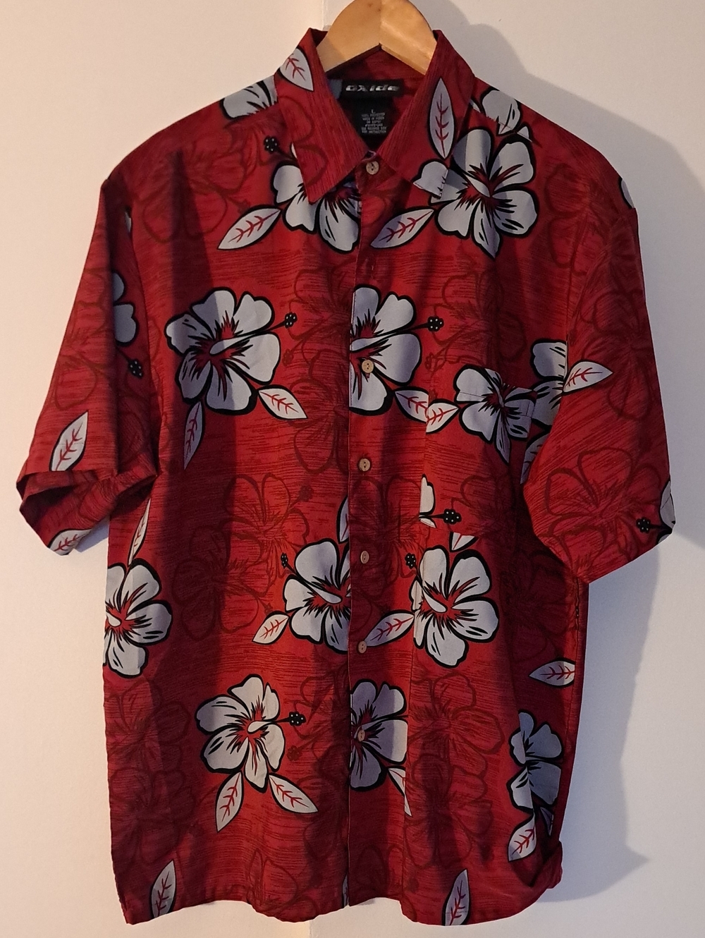 OXIDE Men's Red Hawaiian Floral Button-Up Shirt